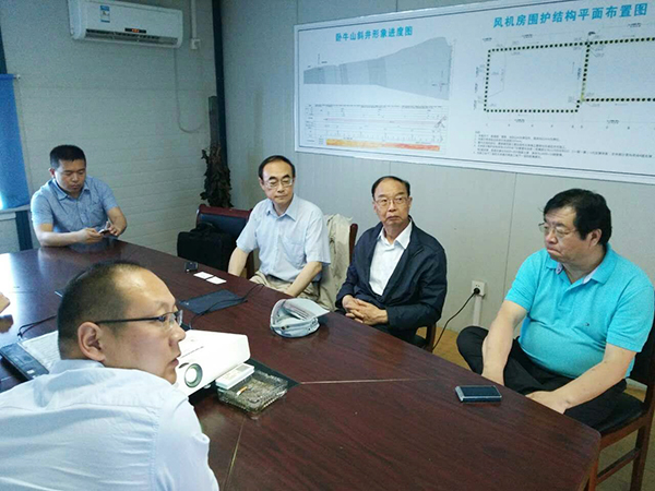 品质制胜山河智能双动力头强力多功能钻机屡创佳绩