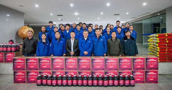 温暖！山河智能2017年春节慰问40名困难职工