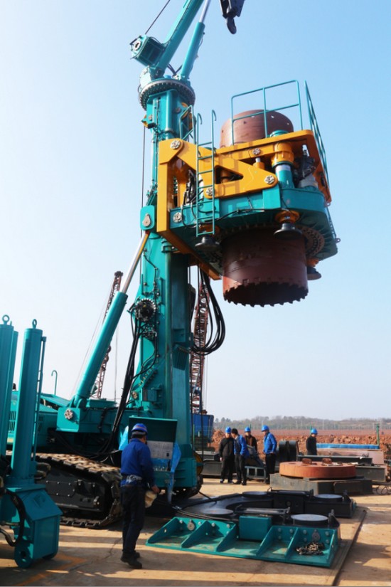 喜讯！山河智能SWRC170自行式全回转全套管钻机获湖南省首台(套)重大技术装备产品奖励！