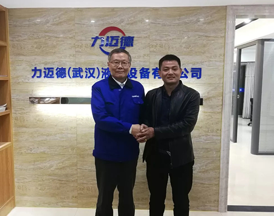 人生浮沉如梦,携手山河勇攀事业巅峰