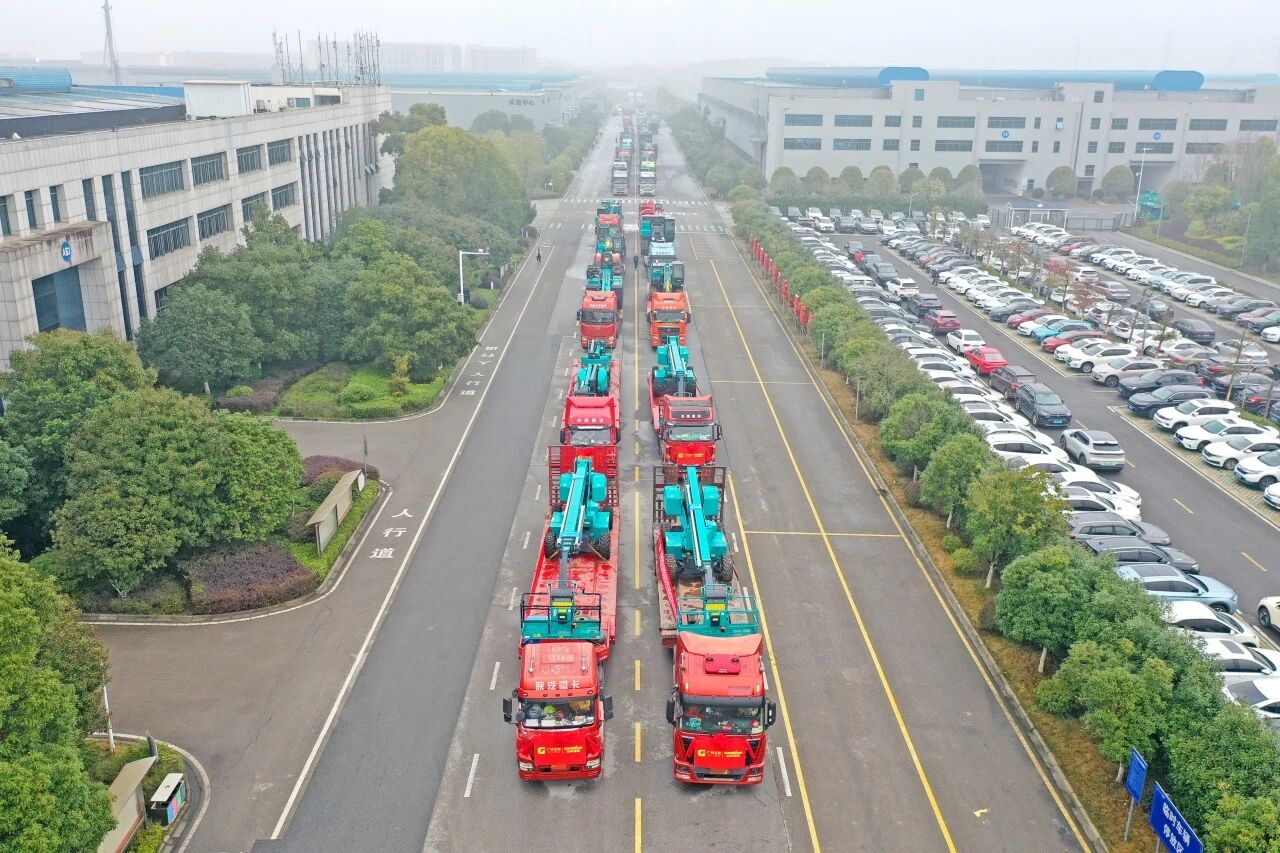山河智能举行2026年正月系列发货仪式，过亿元ued在线官网网页版奔赴全球