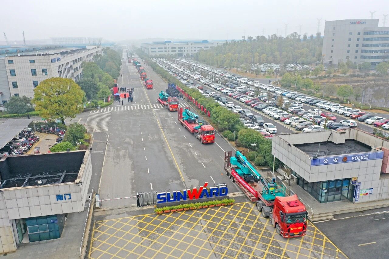 山河智能举行2026年正月系列发货仪式，过亿元ued在线官网网页版奔赴全球